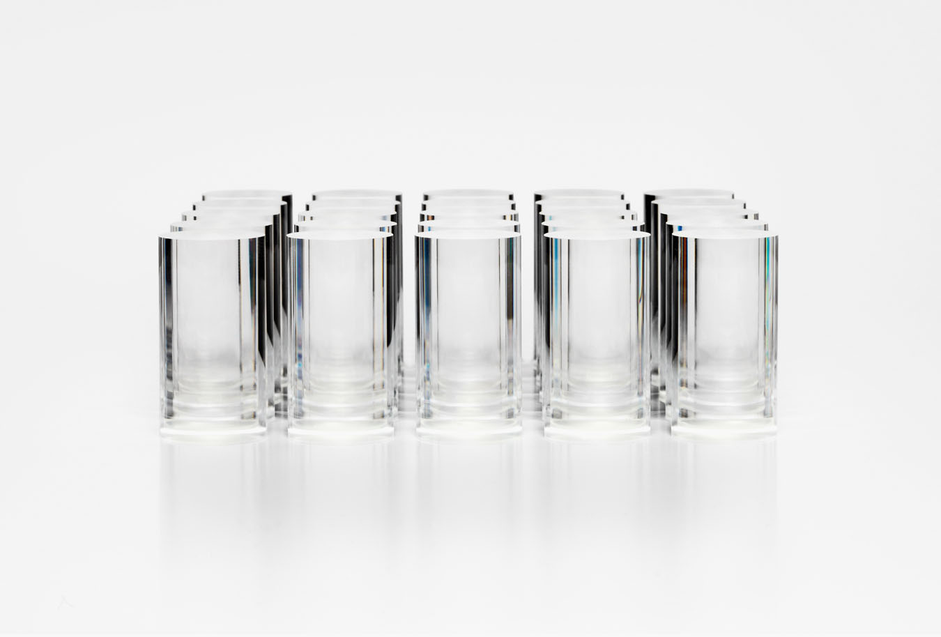 Produkte aus Glas im historischen OSRAM Glaswerk in Berlin.