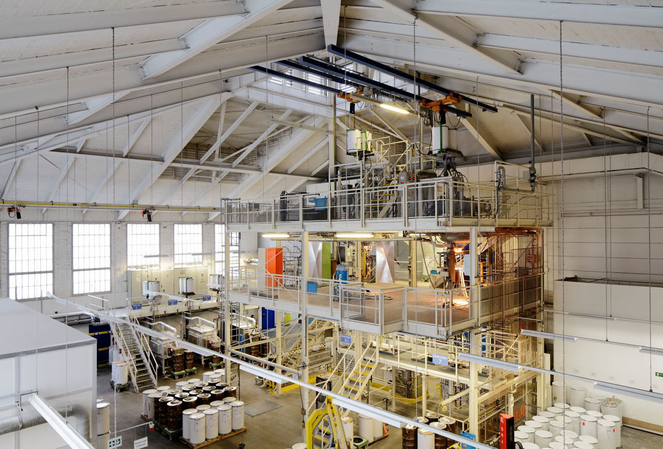 Industriehalle im historischen OSRAM Glaswerk in Berlin.