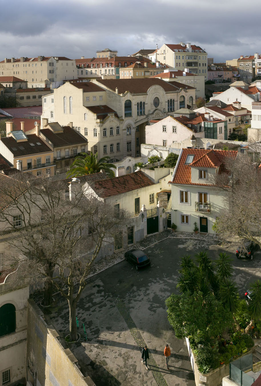 Blick auf das Stadtviertel Alfama: Steigende Mieten drängen viele Lisboetas an den Stadtrand.
