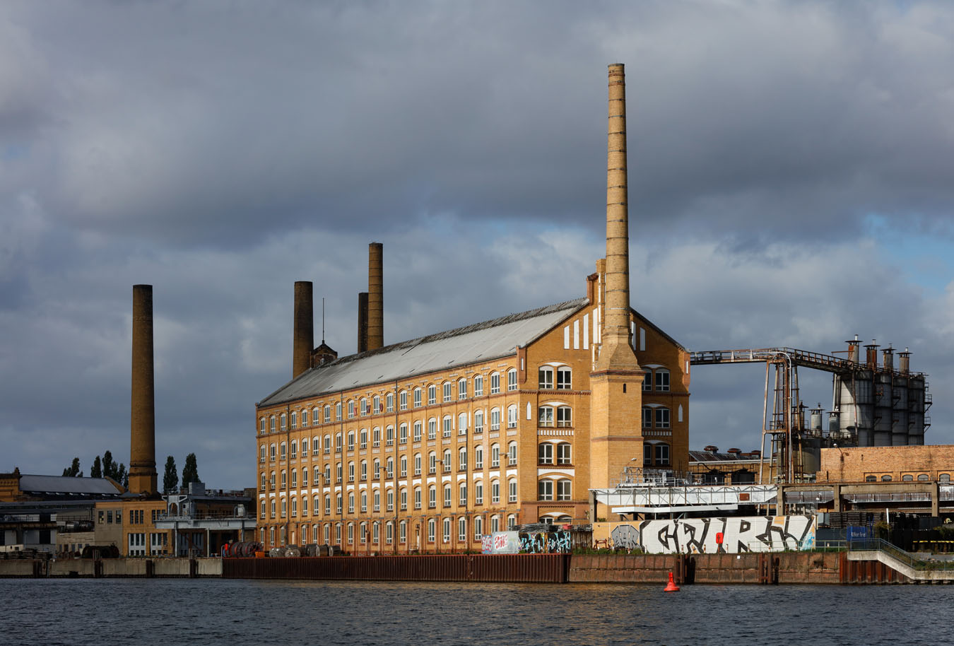 Das Kabelwerk Oberspree (KWO).