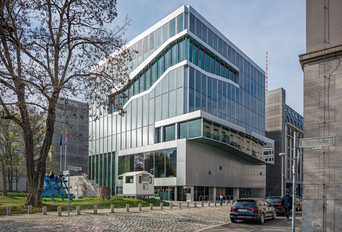 Botschaftsgebäude in Berlin von Rem Koolhaas (OMA – Office for Metropolitan Architecture)