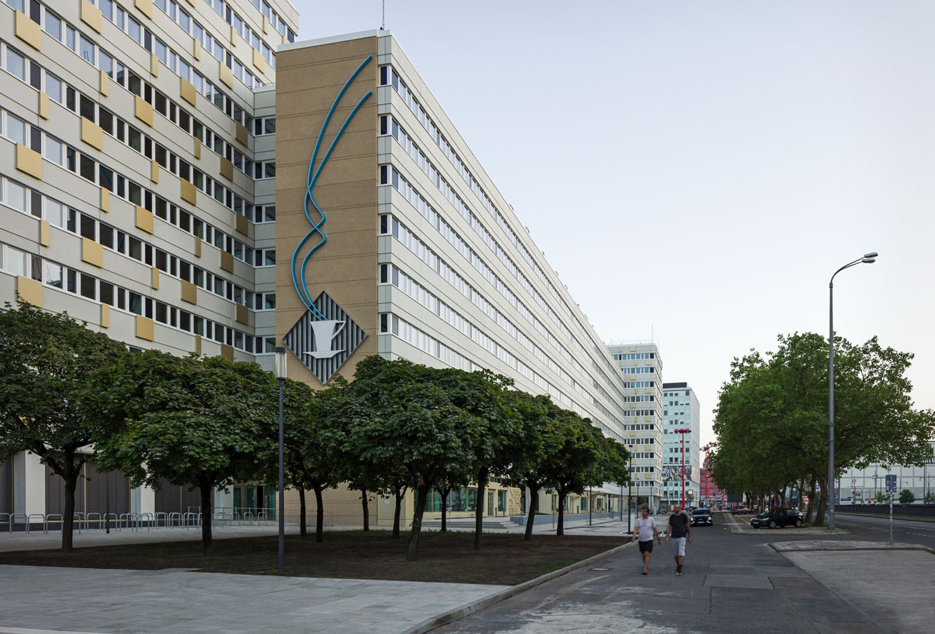 Haus der Statistik in Berlin mit Alexanderplatz und umgebender Stadtbebauung.